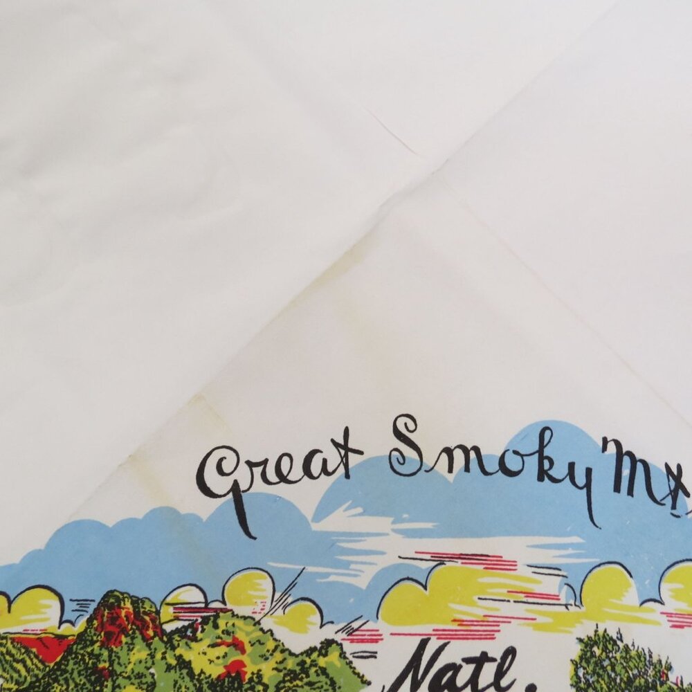 VINTAGE Great Smoky Mountains National Park Souvenir Scarf White Square Fabric - Picture 5 of 5